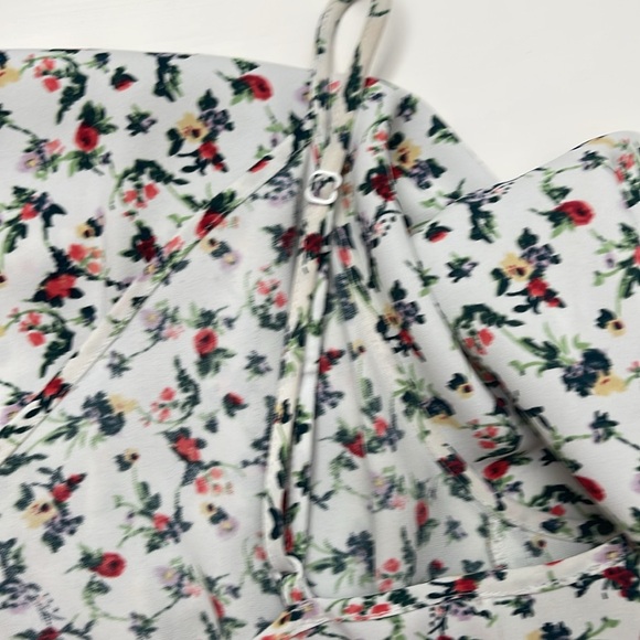 Aritzia Little Moon Floral Dress - limited collection - Picture 10 of 12